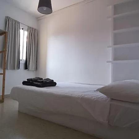 Excellent Choice For Up To 8, 150 Sqm Of Comfort, 700 To Beach, With Pool, Air-conditioning Fuengirola