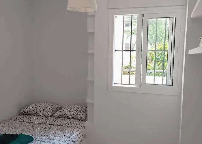 شقة Excellent Choice For Up To 8, 150 Sqm Of Comfort, 700 To Beach, With Pool, Air-conditioning