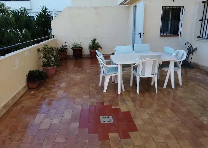 Excellent Choice For Up To 8, 150 Sqm Of Comfort, 700 To Beach, With Pool, Air-conditioning فوينخيرولا